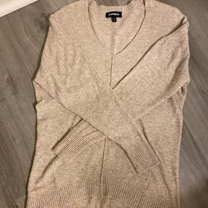 Express XS vneck sweater. New without tags